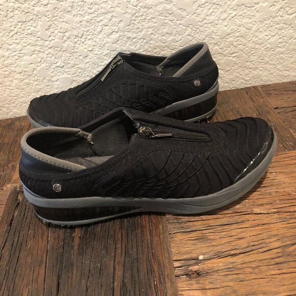 Bzees Women's Fancy Casual Comfort Shoe - Picture 2 of 13